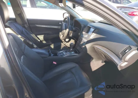 2013 Infiniti G37 Journey z USA, uszkodzony, nr VIN JN1CV6AP6DM713919